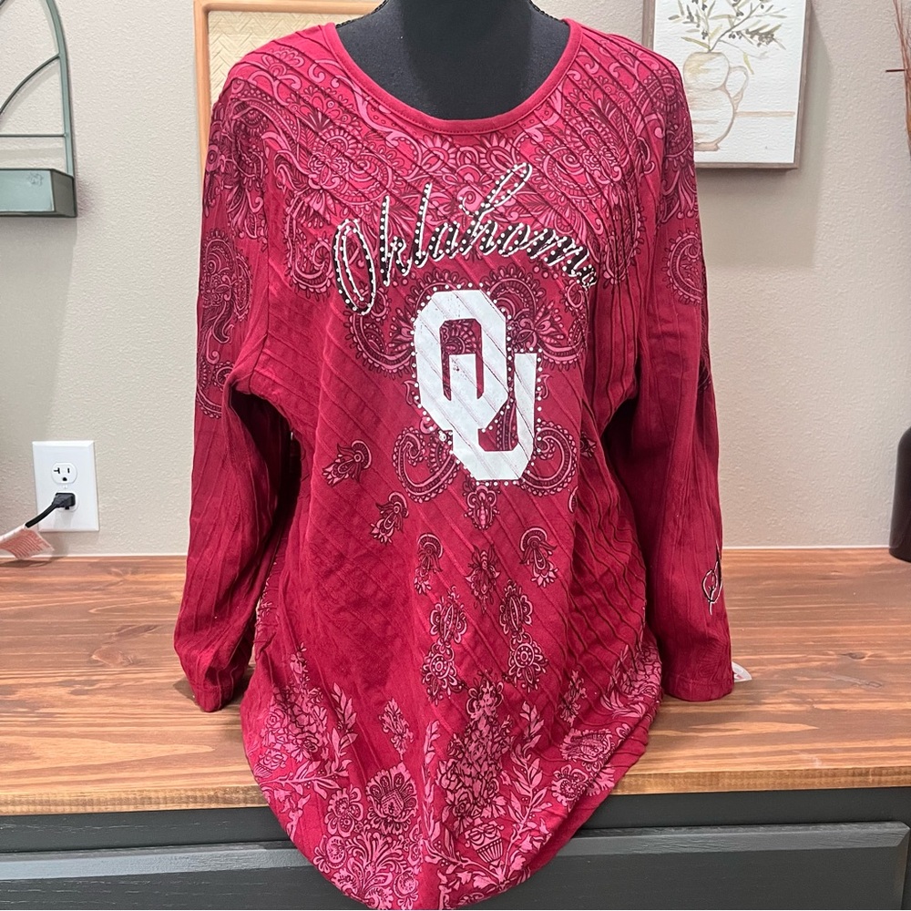 University of Oklahoma Women's Collegiate Fashion T-Shirts by P. Michael Inc XL